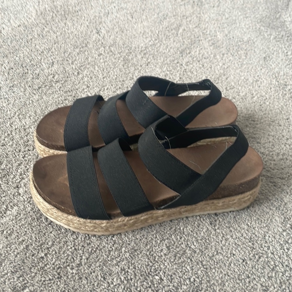 Madden Girl sandal